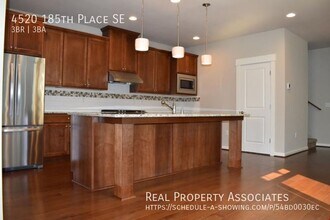 4520 185th Pl SE in Bothell, WA - Building Photo - Building Photo
