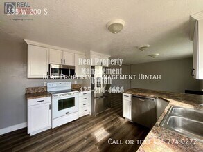 235 W 200 S in Vernal, UT - Building Photo - Building Photo