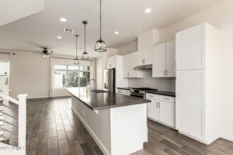 6850 E McDowell Rd in Scottsdale, AZ - Building Photo - Building Photo
