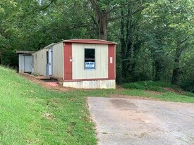 6696 Skyview Dr SE in Acworth, GA - Building Photo