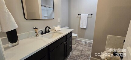 413 Parallel Dr in Harrisburg, NC - Building Photo - Building Photo