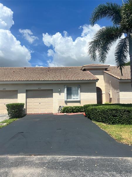 property at 4915 SW 32nd Ave