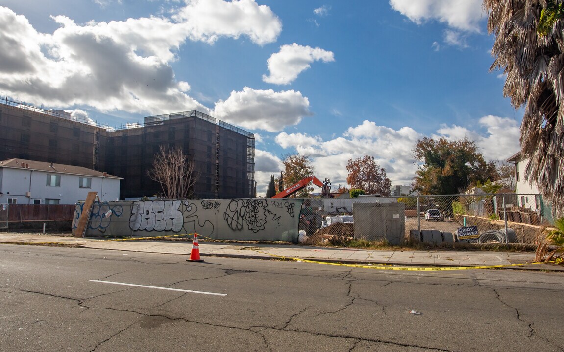 Delmas Avenue in San Jose, CA - Building Photo