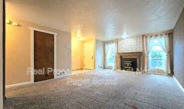 12600 4th Ave W in Everett, WA - Building Photo - Building Photo