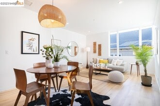 802 Apgar St in Oakland, CA - Building Photo - Building Photo