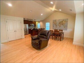 15 Journeys End Ln in Lexington, MA - Building Photo - Building Photo