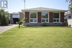 84 Kearney Dr in Toronto, ON - Building Photo