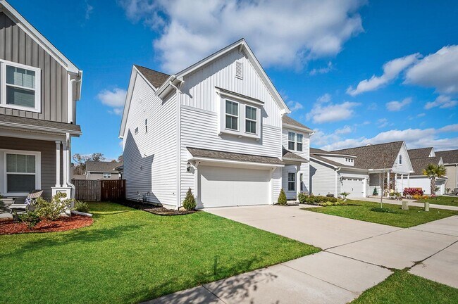 1129 Turkey Trot Dr in Johns Island, SC - Building Photo - Building Photo