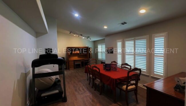 property at 537 N Tommy St