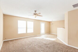 834 Littleton Dr in Concord, NC - Foto de edificio - Building Photo