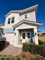 293 Pine Bluff Dr in St. Augustine, FL - Building Photo