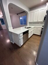 3126 Tolliver St in Sacramento, CA - Foto de edificio - Building Photo