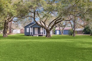 3422 Singleton Rd in Baytown, TX - Building Photo