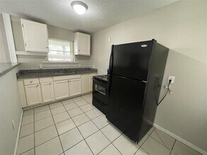 1209 2nd St N in Texas City, TX - Building Photo - Building Photo