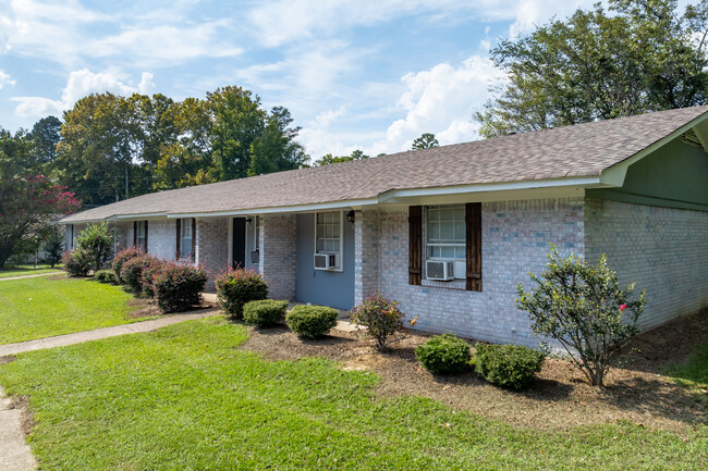 212 Pullen Lake Rd in Aberdeen, MS - Building Photo - Building Photo