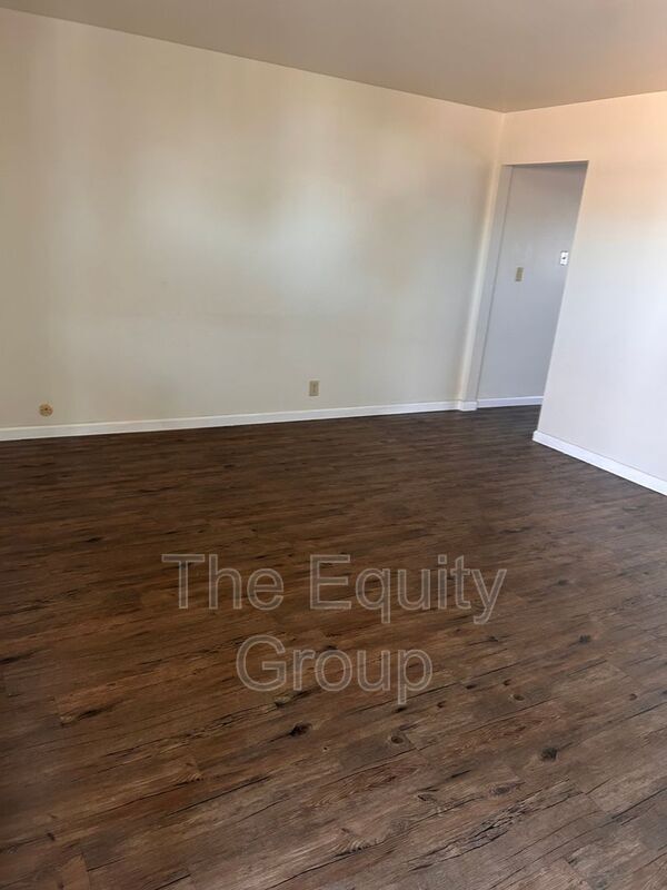441 S Bridge St in Visalia, CA - Building Photo - Building Photo