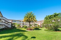 517 Fanshaw M in Boca Raton, FL - Building Photo - Building Photo