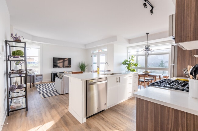 180 Cope Dr in Ottawa, ON - Building Photo - Building Photo
