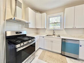 3373 S Logan St in Englewood, CO - Building Photo - Building Photo