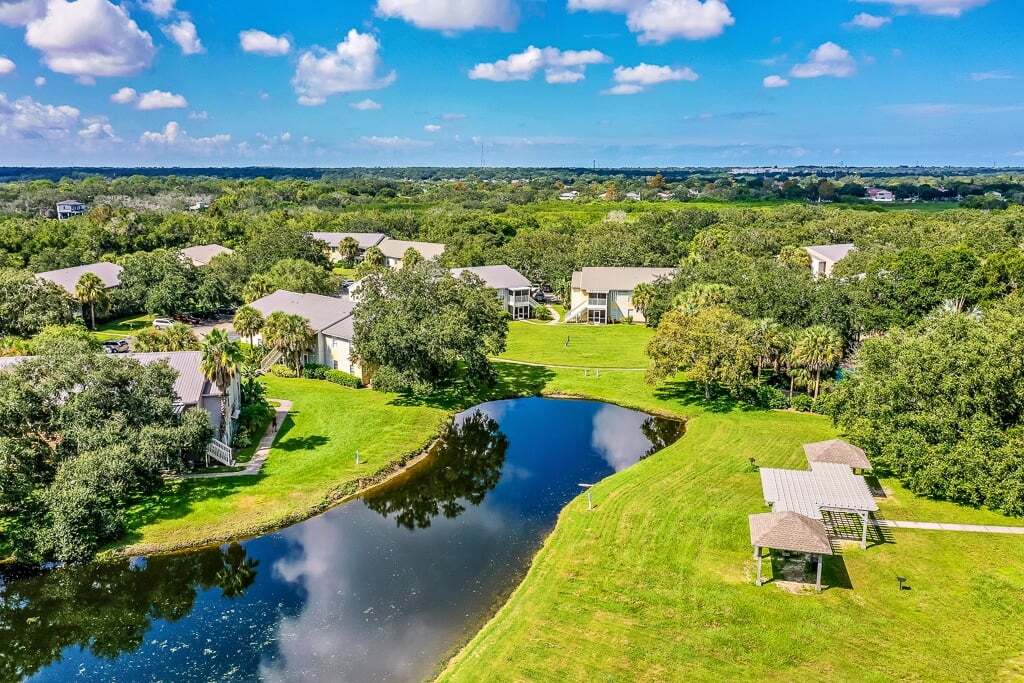 Aventine at Forest Lakes Apartment Homes in Oldsmar, FL - Building Photo