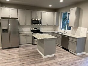 6932 Liberty Ln in Tumwater, WA - Building Photo - Building Photo