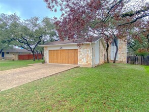 6206 Olympic Overlook in Austin, TX - Building Photo - Building Photo