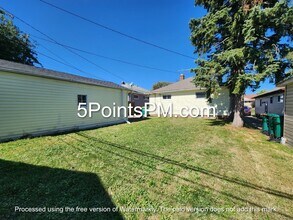 18312 Hazelwood Ave in Maple Heights, OH - Building Photo - Building Photo