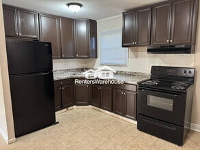 11880 Criterion Ave in St. Louis, MO - Building Photo - Building Photo