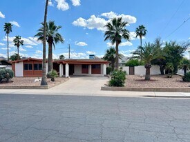 2601 E Cinnabar Ave in Phoenix, AZ - Building Photo