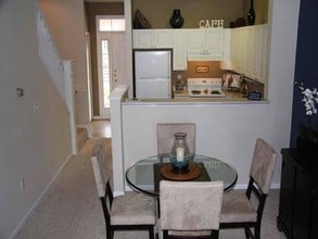 Estates at New Albany in Columbus, OH - Building Photo - Interior Photo