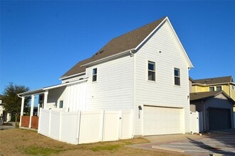 7700 Norah Dr in Austin, TX - Building Photo - Building Photo