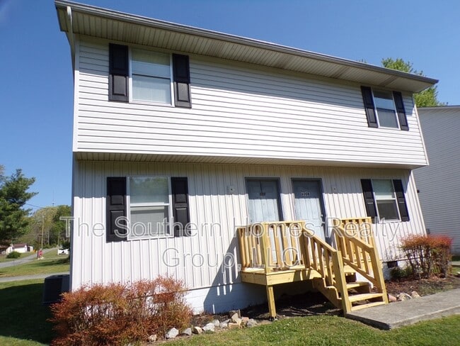 property at 600 Tellico Ave