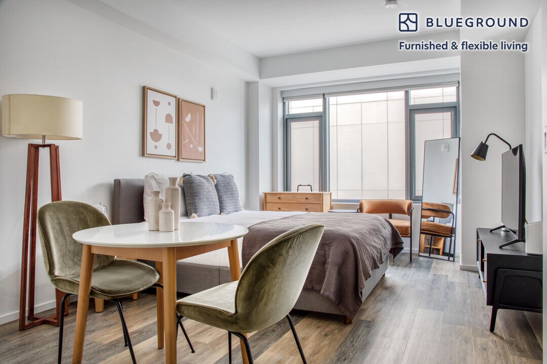 345 Harrison Ave-Unit -FL11-ID540 in Boston, MA - Building Photo