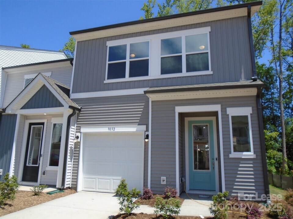 9032 Widden Wy in Charlotte, NC - Foto de edificio