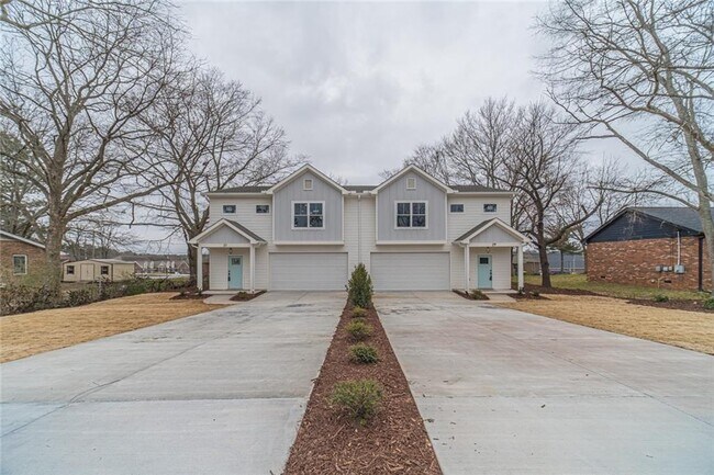 29 Richardson St in Winder, GA - Building Photo - Building Photo