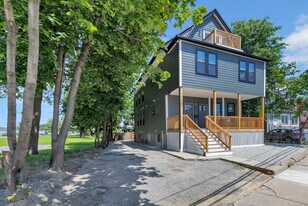 161 4th St in Medford, MA - Building Photo