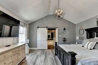 561 Russell Rd in Lawrenceville, GA - Building Photo - Building Photo