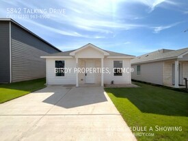 5842 Talking Dr in Von Ormy, TX - Building Photo