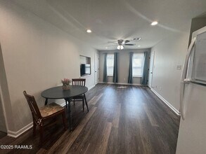 727 Tulane Ave in Lafayette, LA - Building Photo - Building Photo