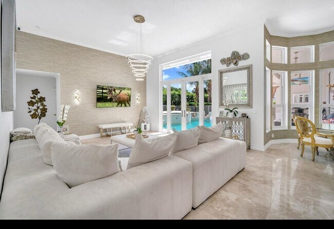 10857 Japonica Ct in Boca Raton, FL - Building Photo - Building Photo