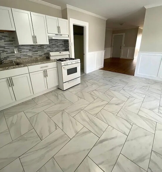 property at 1514 Pembroke St
