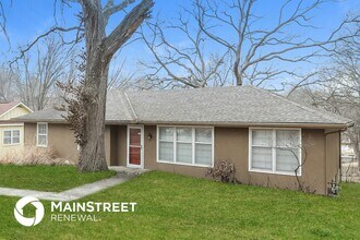 5820 NW Aspen Ln in Kansas City, MO - Building Photo - Building Photo