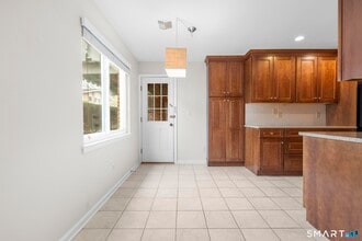 132 Southport Woods Drive in Fairfield, CT - Building Photo - Building Photo