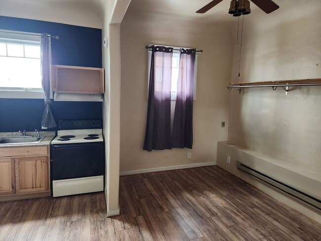 property at 13 N San Francisco St