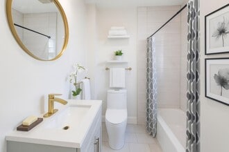 187-189 Littleton Ave, Unit #1 in Newark, NJ - Building Photo - Building Photo