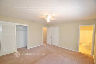 706 Westwood Cir, Unit 1045 in Brandon, FL - Foto de edificio - Building Photo