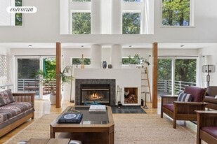 318 Titicus Rd in North Salem, NY - Building Photo