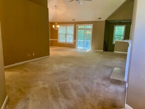 5285 Queen Bishop Ln in Williamsburg, VA - Building Photo - Building Photo