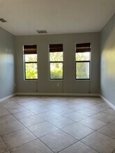 725 Ventura Dr in Satellite Beach, FL - Building Photo - Building Photo