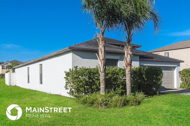 36124 Stable Wilk Ave in Zephyrhills, FL - Building Photo - Building Photo
